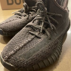 Yeezy boost 350 V2 black